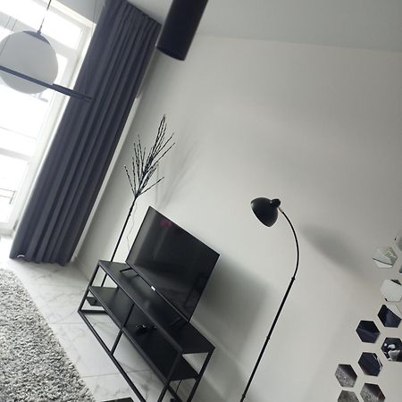 New Modern Apartment Uzhhorod Exterior foto