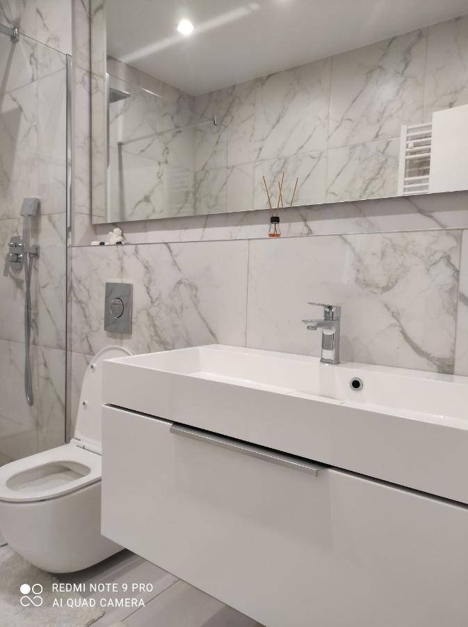 New Modern Apartment Uzhhorod Exterior foto